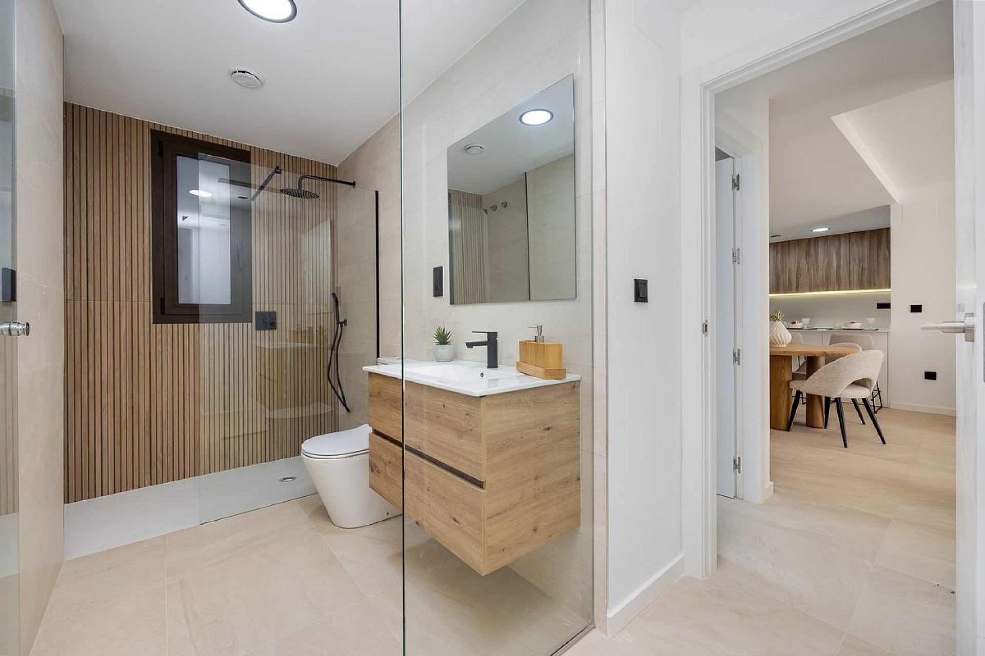 Moderne badkamer met inloopdouche